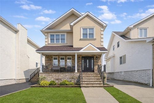 193 Bedell Ave, Staten Island, NY, 10307-2003 | Card Image