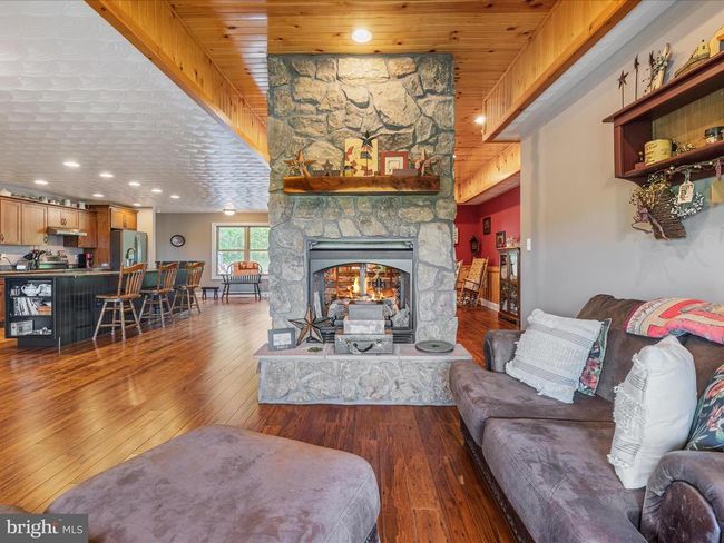 1996 Buck Mountain Rd, House other with 4 bedrooms, 4 bathrooms and null parking in Bentonville VA | Image 5