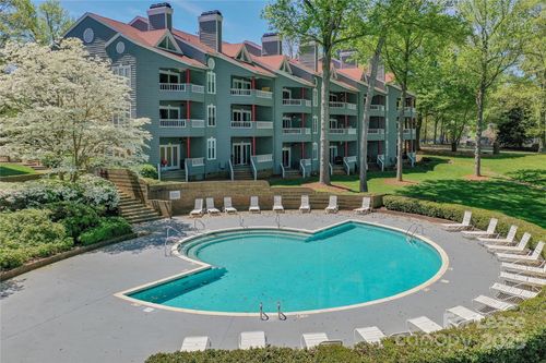 320 Northwest Dr, Davidson, NC, 28036-8902 | Card Image