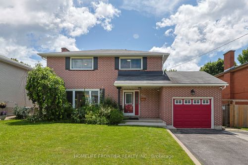 267 Grove St E, Barrie, ON, L4M2R2 | Card Image