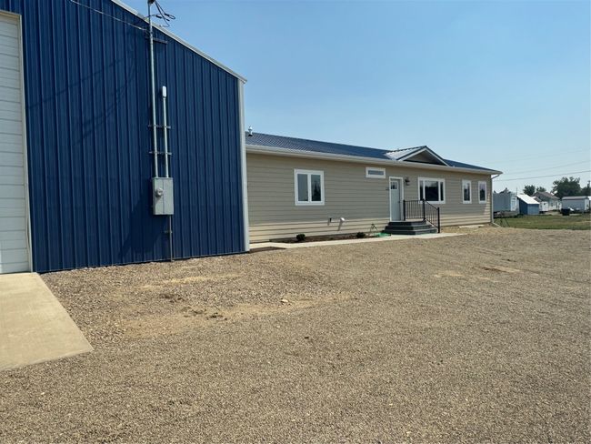 Shop connected to house! | Image 50