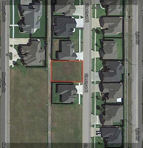 1305 Chestnut Place, Weatherford, OK, 73096 | Card Image