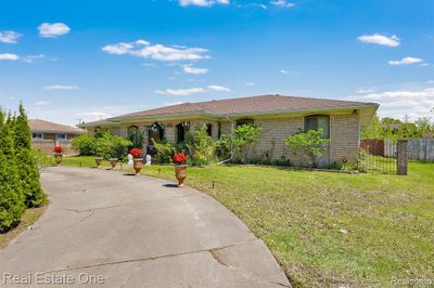 1706 N Inkster Road, Home with 4 bedrooms, 3 bathrooms and null parking in Dearborn Heights MI | Image 2