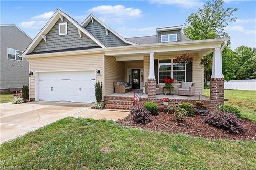 6474 Rogers Farm Rd, Pleasant Garden, NC, 27313-9728 | Card Image