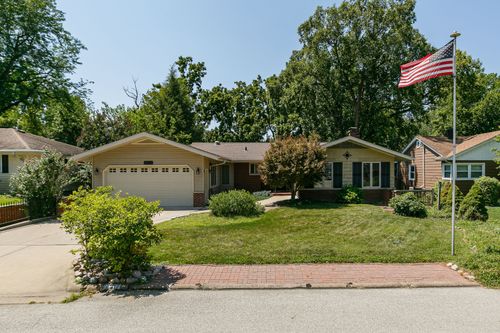 1831 45th St, Moline, IL, 61265-3547 | Card Image