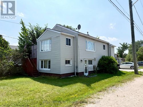 493 Brennan St, North Bay, ON, P1B6J7 | Card Image