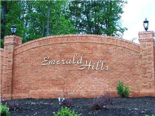 2048 Volunteer Dr Sw, Cleveland, TN, 37311-8258 | Card Image