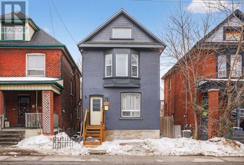 792 Cannon St E, Hamilton, ON, L8L2H2 | Card Image
