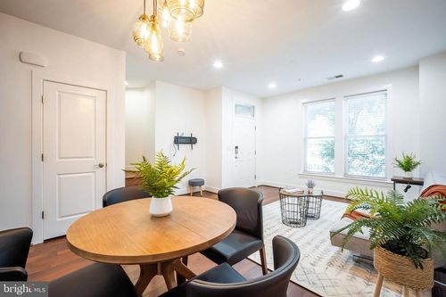 unit-101-2215 Richmond Hwy, ALEXANDRIA, VA, 22301-1779 | Card Image