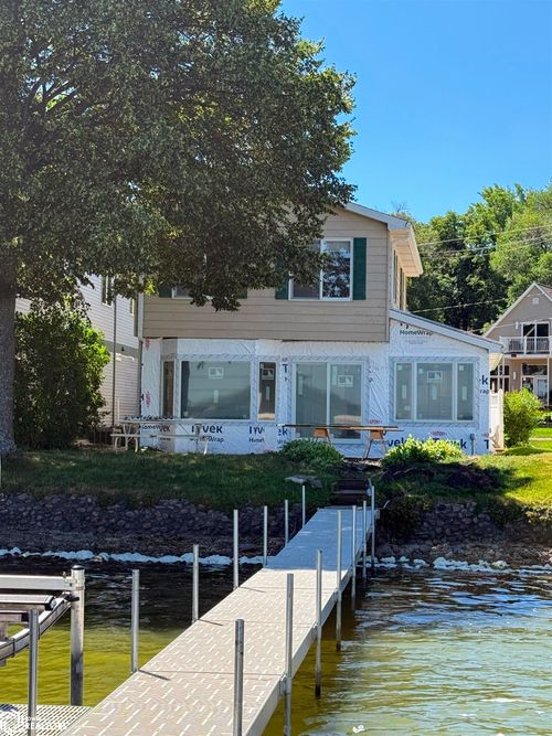 4044 240th St, Clear Lake, IA, 50428-8853 | Card Image