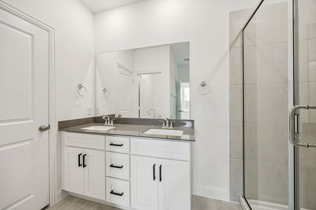 532 Magellan Cir, House other with 3 bedrooms, 3 bathrooms and null parking in Dallas TX | Image 23
