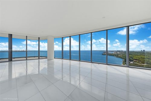 3002-175 Se 25th Rd, Miami, FL, 33129-2544 | Card Image