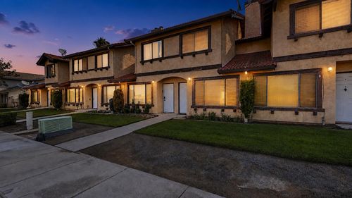 c-1501 Racquet Club Dr, Los Banos, CA, 93635-3859 | Card Image