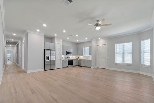 1024-865 Limmer Loop, Hutto, TX, 78634 | Card Image