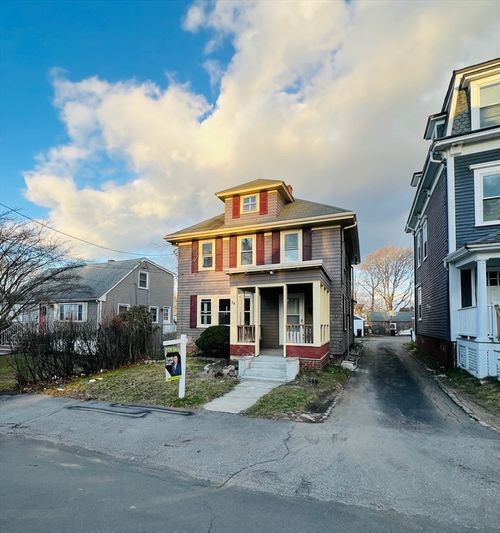 34-38 S Chestnut St, Haverhill, MA, 01835-7446 | Card Image