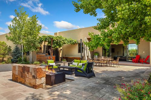1858 Palacio Ln, Santa Fe, NM, 87505-1138 | Card Image