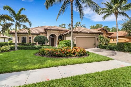 7327 Acorn Way, NAPLES, FL, 34119-9625 | Card Image