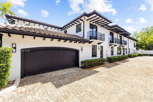 22-3020 Mcdonald St, Miami, FL, 33133-4415 | Card Image