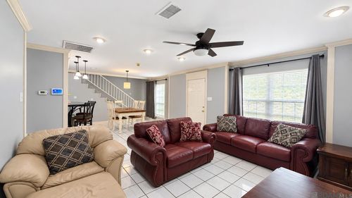 10832 Weiner Creek Dr, Baton Rouge, LA, 70816-4022 | Card Image