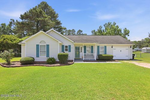 102 Tobacco Rd, New Bern, NC, 28562-3404 | Card Image