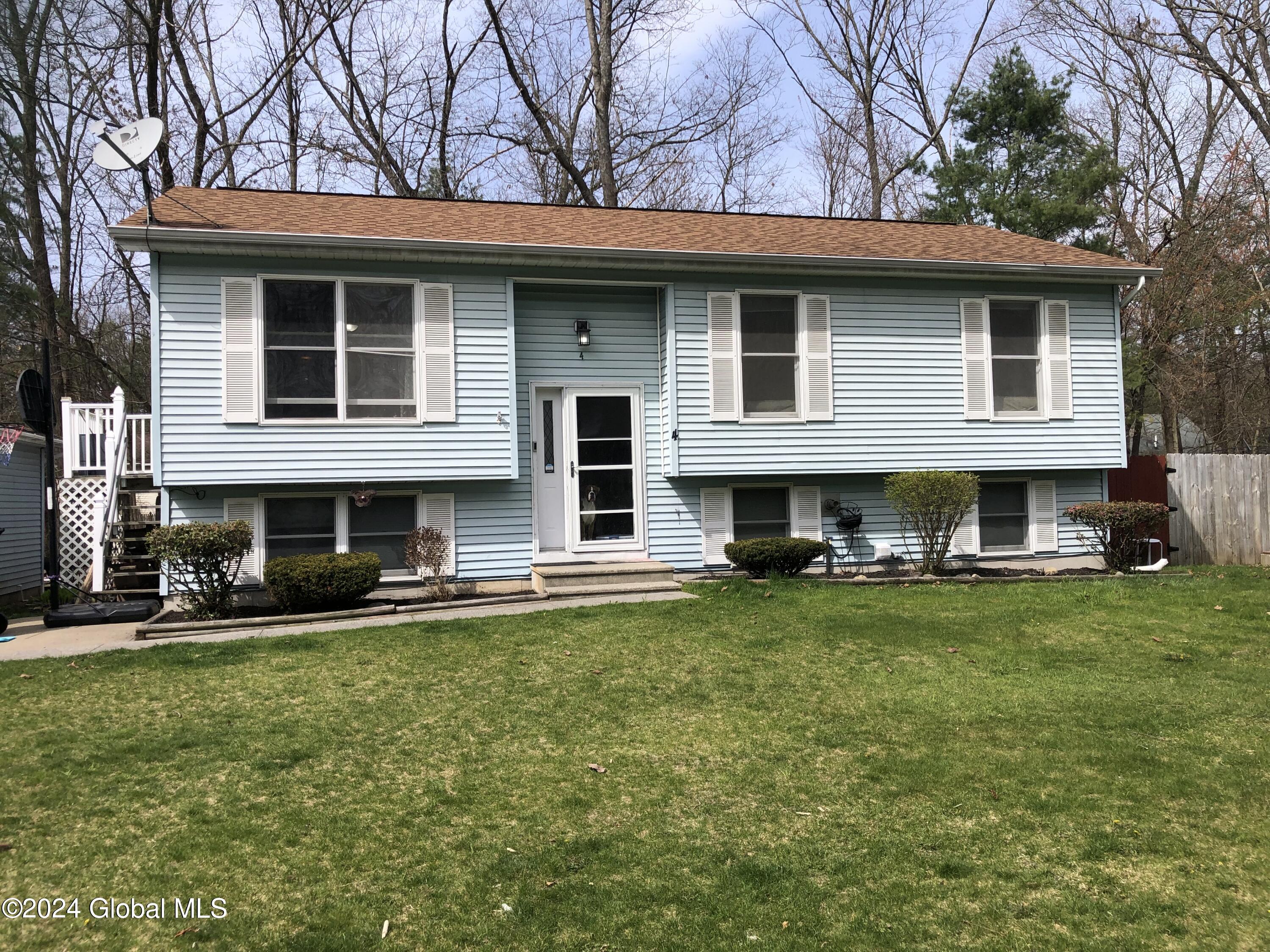 Mockingbird Ln, Queensbury, NY 12804