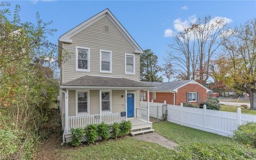 1106 Victoria Blvd, Hampton, VA, 23661-2544 | Card Image