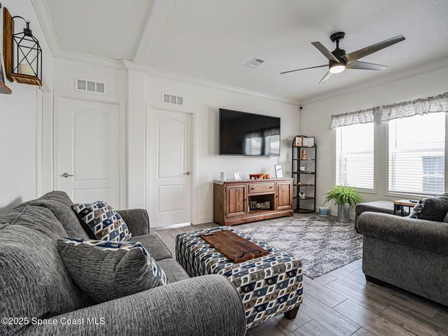 623 Hyacinth Cir, House other with 3 bedrooms, 2 bathrooms and null parking in Barefoot Bay FL | Image 15