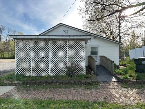 314 N Mill St, Fredericksburg, OH, 44627-9528 | Card Image