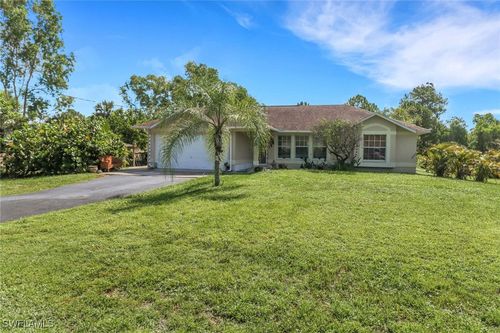914 14th St Se, NAPLES, FL, 34117-9402 | Card Image