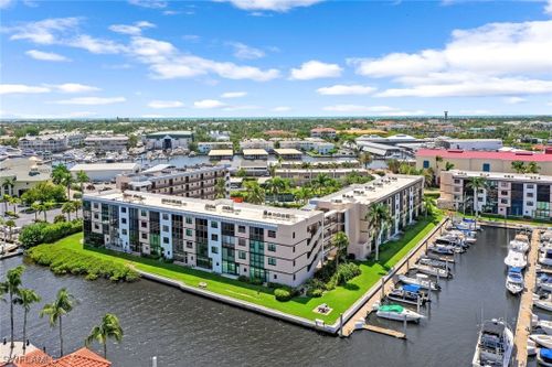 102d-807 River Point Drive, Naples, FL, 34102 | Card Image