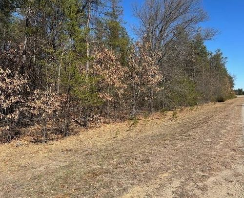 W5794 Waterstone Ln, New Lisbon, WI, 53950-9027 | Card Image