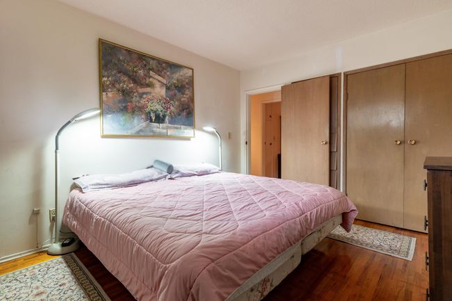 692 Blue Mountain St, House other with 3 bedrooms, 1 bathrooms and 6 parking in Coquitlam BC | Image 16