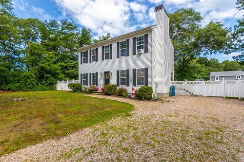 8 Hampden Rd, East Falmouth, MA, 02536-6402 | Card Image
