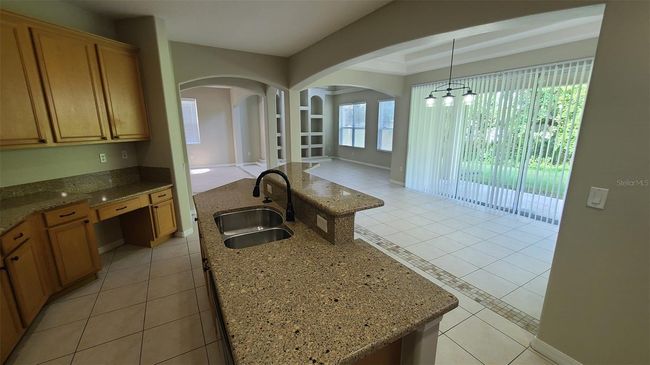 6751 Bluff Meadow Court, House other with 3 bedrooms, 2 bathrooms and null parking in Wesley Chapel FL | Image 2