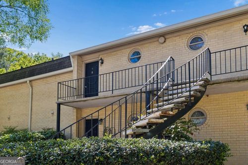 g5-5400 Roswell Rd, Atlanta, GA, 30342-1930 | Card Image