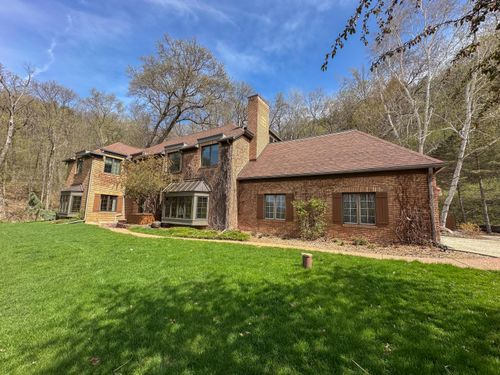 3640 Old Vineyard Rd, La Crosse, WI, 54601-6153 | Card Image