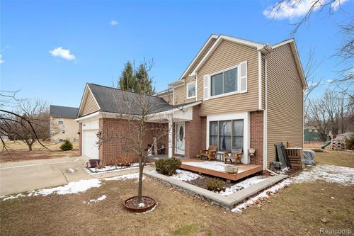 33594 Harlowshire St, Farmington Hills, MI, 48335-5302 | Card Image