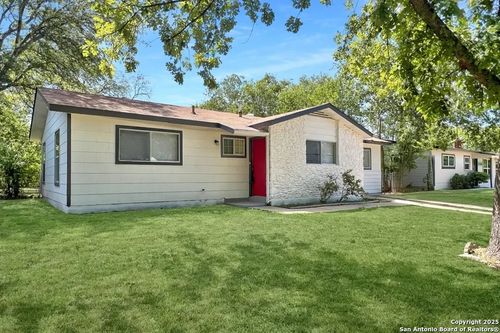 4110 Tropical Dr, San Antonio, TX, 78218-3430 | Card Image