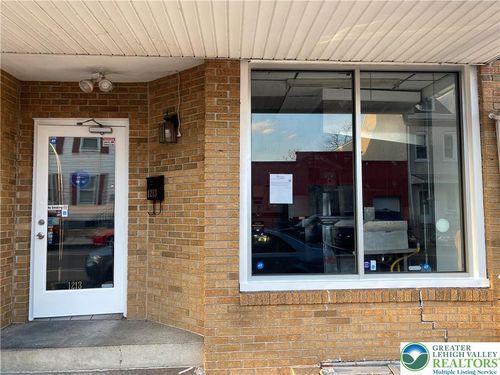 1213 Washington St, Easton, PA, 18042-4728 | Card Image