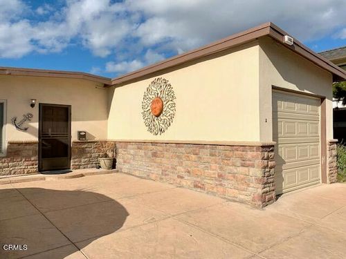 1065 Belfast Ln, Ventura, CA, 93001-3812 | Card Image
