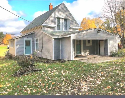 208 Houghton St, Leroy, MI, 49655-5129 | Card Image