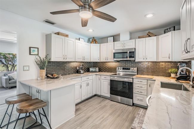 1816 Bayou Grande Blvd Ne, House other with 3 bedrooms, 2 bathrooms and null parking in St Petersburg FL | Image 13
