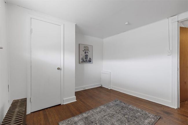 537 6 Th St, House other with 5 bedrooms, 3 bathrooms and 3 parking in Braddock PA | Image 29