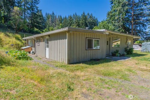 533 E Walnut St, Shelton, WA, 98584-4245 | Card Image