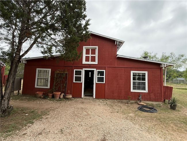 28799 N Us Highway 83, House other with 4 bedrooms, 3 bathrooms and null parking in Concan TX | Image 8