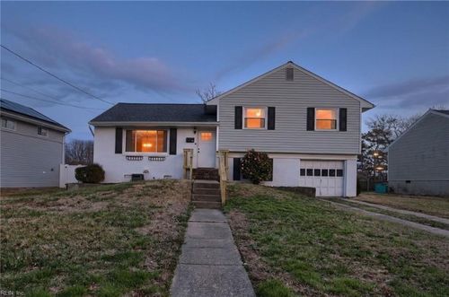 30 Yorkshire Ter, Hampton, VA, 23666-2014 | Card Image