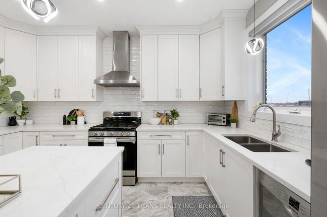 146 Tuscany Trail, House other with 5 bedrooms, 4 bathrooms and 4 parking in Chatham ON | Image 11
