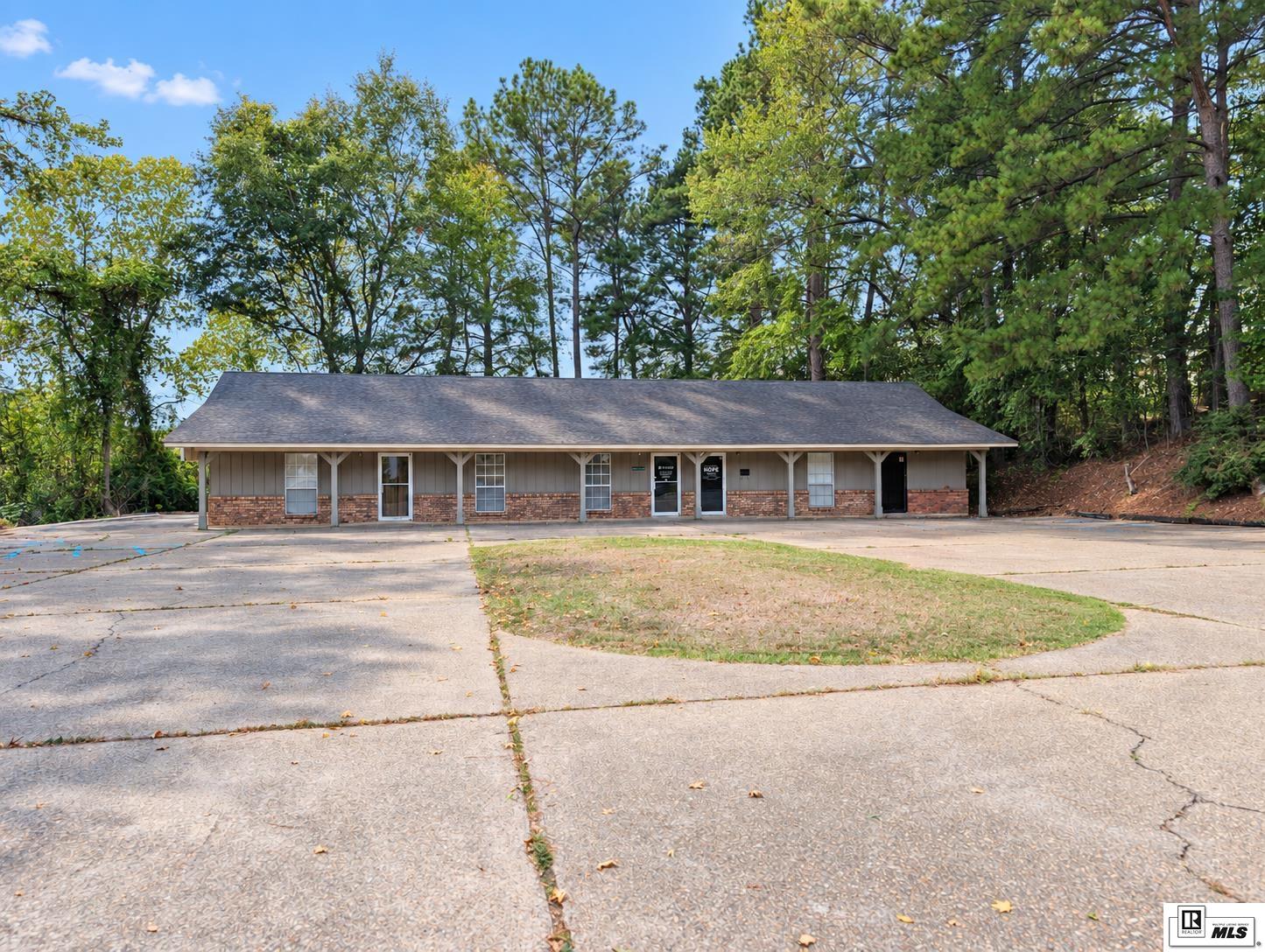 604 E Water St, Farmerville, LA 71241