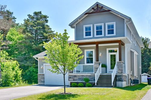 {{alt}} | Card Image