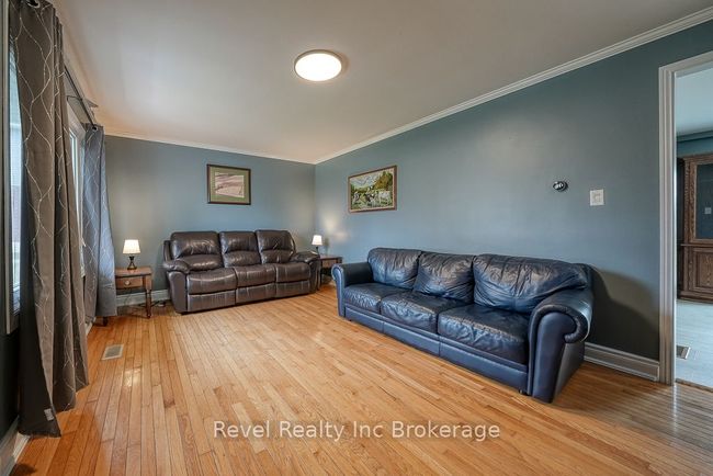 24 Loveys St E, House other with 3 bedrooms, 2 bathrooms and 5 parking in Hickson ON | Image 6